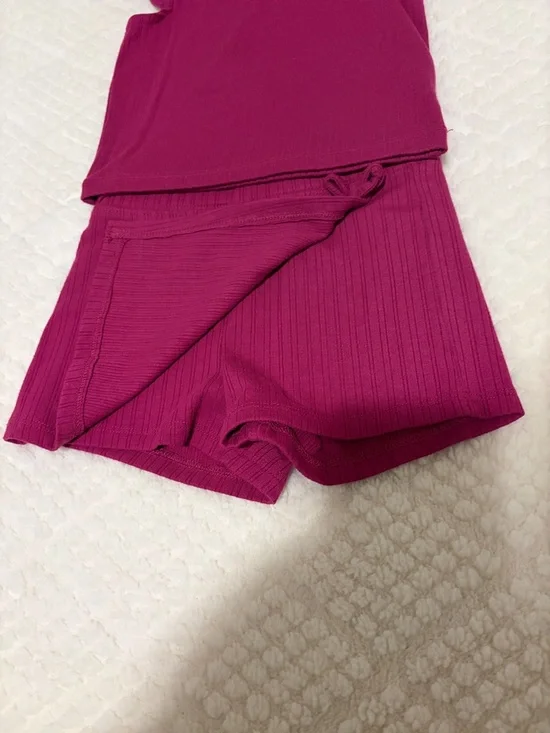 Children’s Ruffle Shoulder Dress Set - Magenta - Picture 3 of 3